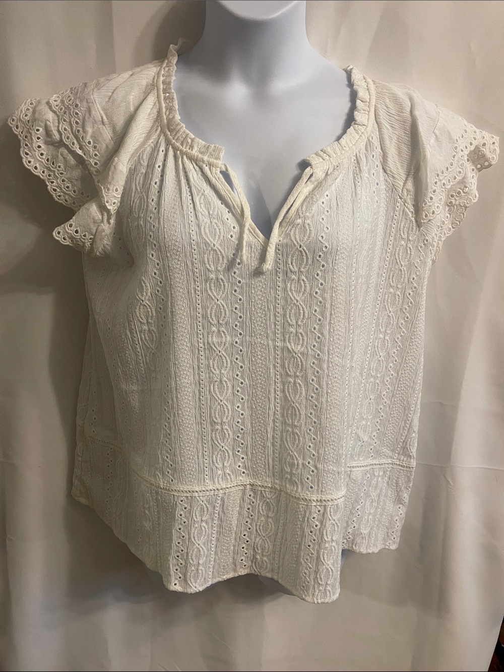 Knox Rose White Eyelet Peasant Blouse with Flutter Sleeves XXL